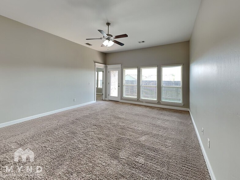 Building Photo - 18202 Manera Wy