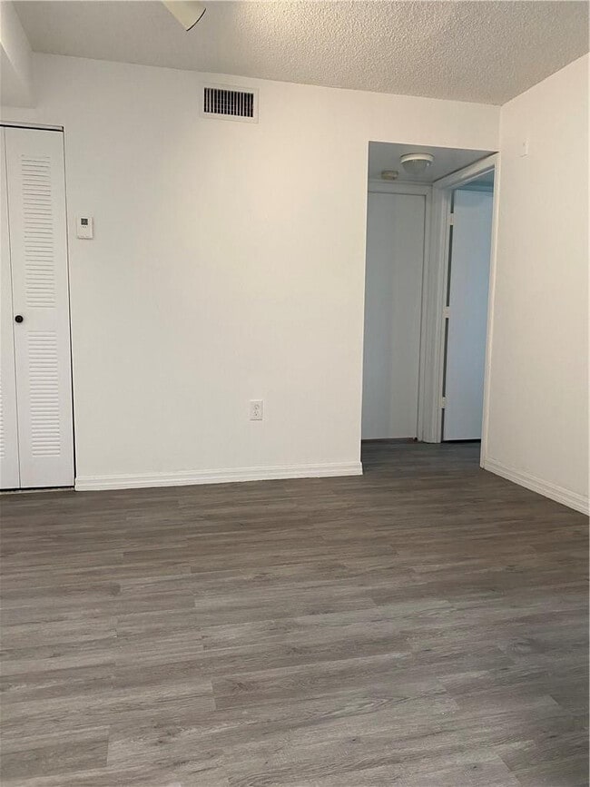 Building Photo - 12112 St.Andrews Pl