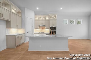 Building Photo - 20675 Huebner Rd