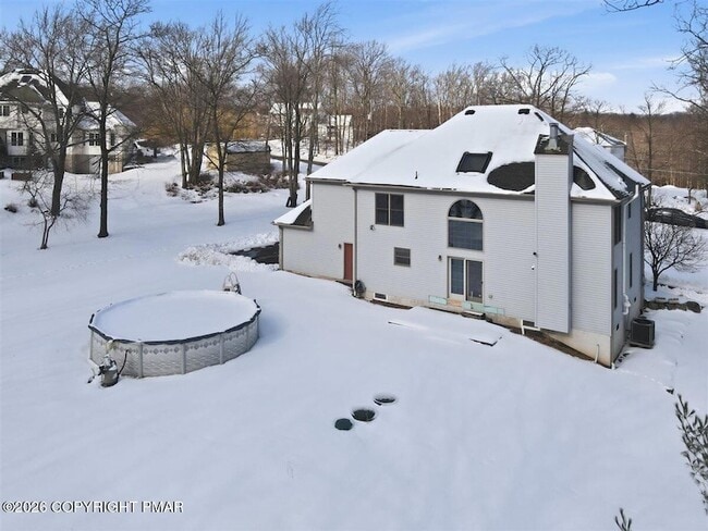 Building Photo - 5132 Pocono Park