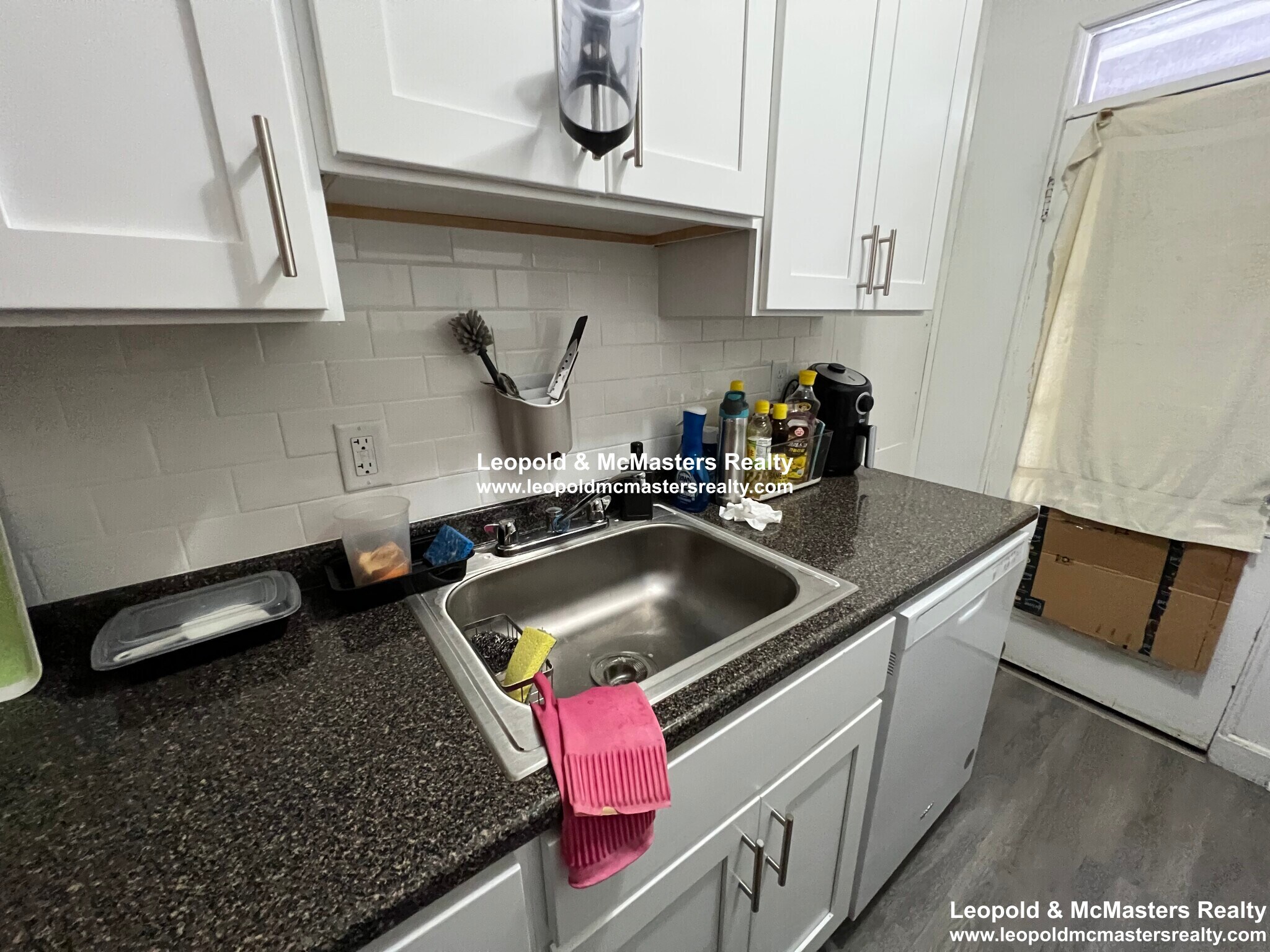 Building Photo - 113 Washington St