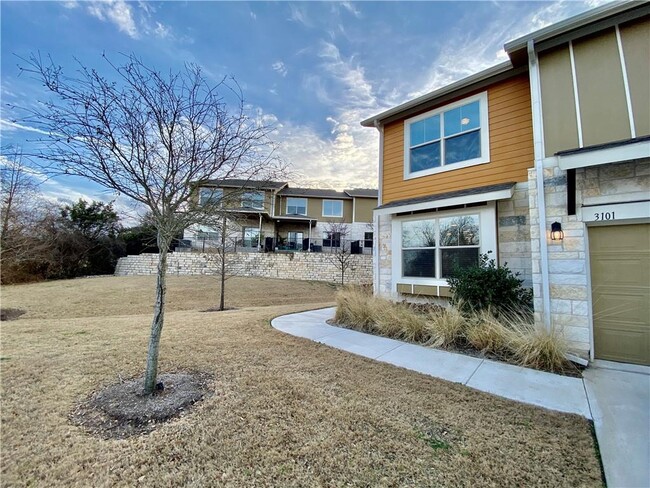Building Photo - 516 E Slaughter Ln