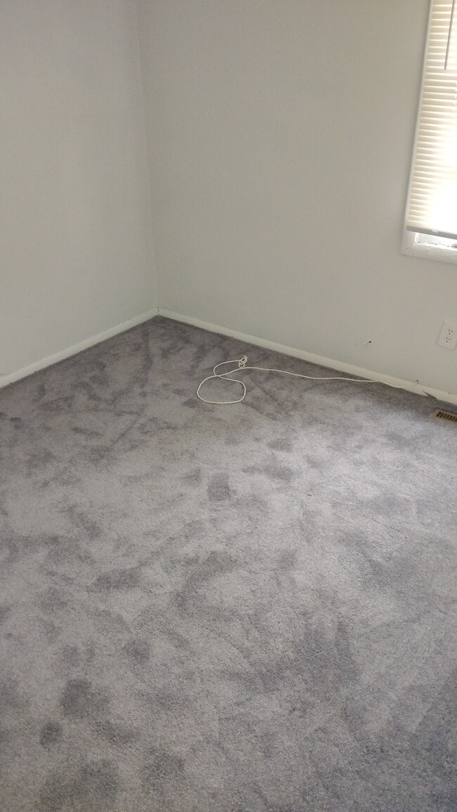 Building Photo - 5732 E 40th Terrace