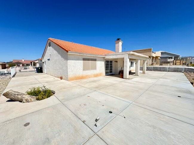 Building Photo - 2576 McCormick Blvd