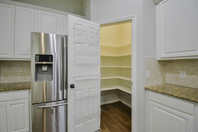 Building Photo - 6702 Pacific Crest Ct