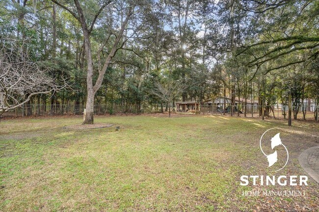 Building Photo - 150 Brickyard Point Rd S