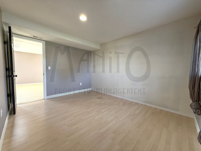 Building Photo - Sprawling Mead Home **MOVE IN SPECIAL**