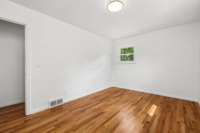 Building Photo - 1701 Moreland Dr