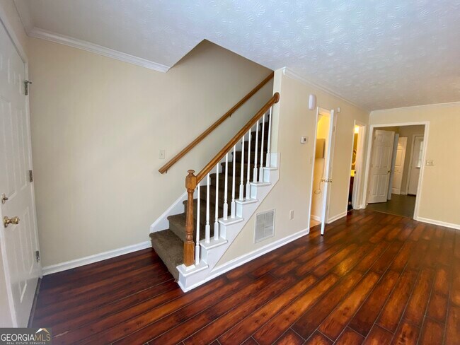 Building Photo - 124 Berlin Ct