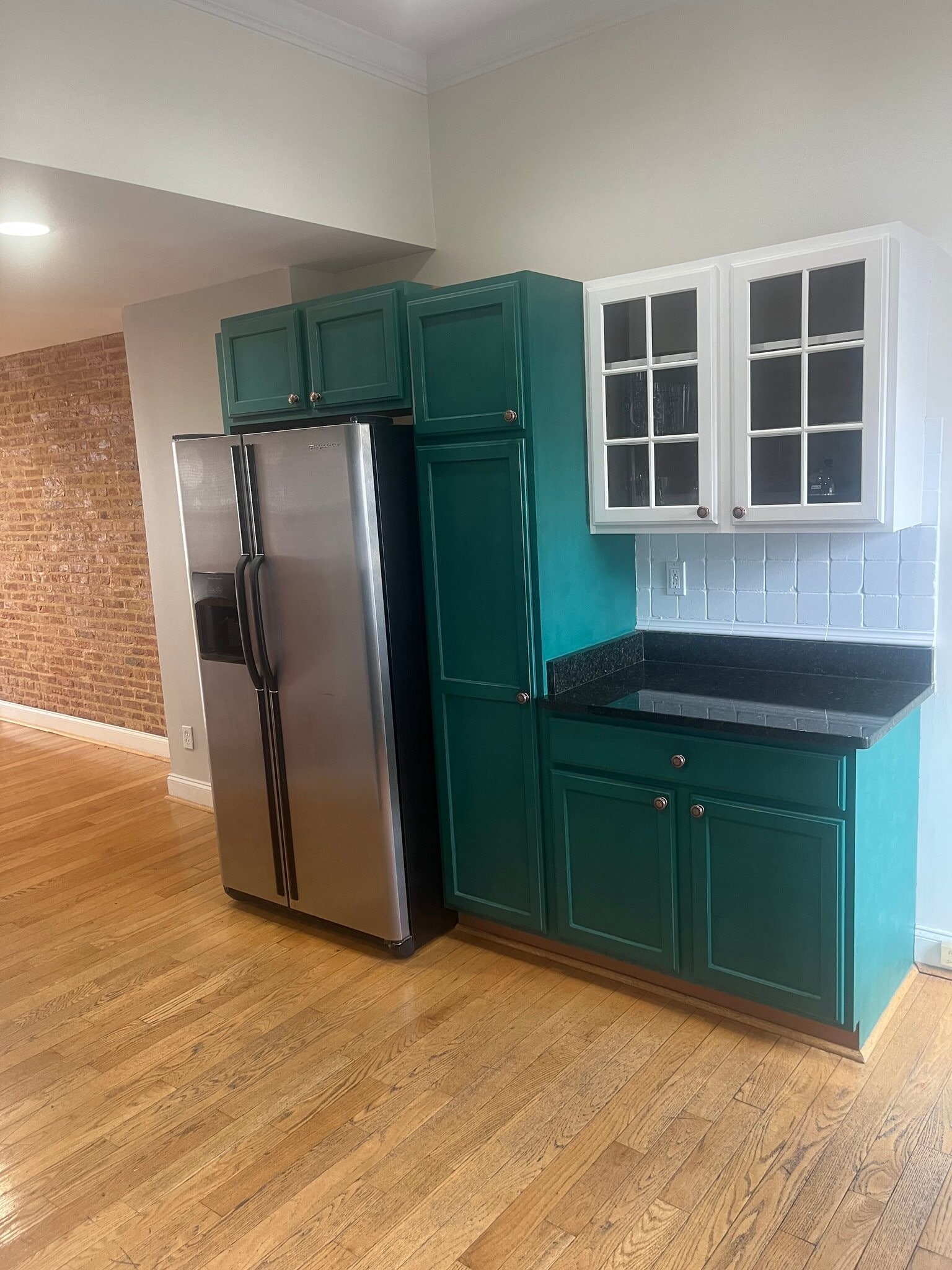 Building Photo - 1615 Light St