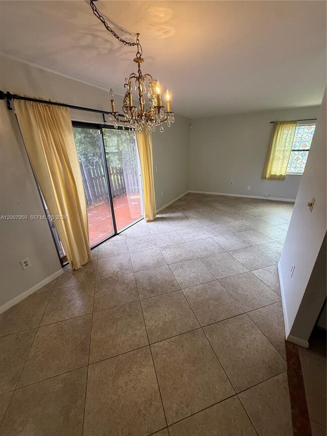 Building Photo - 10661 SW 113th Pl