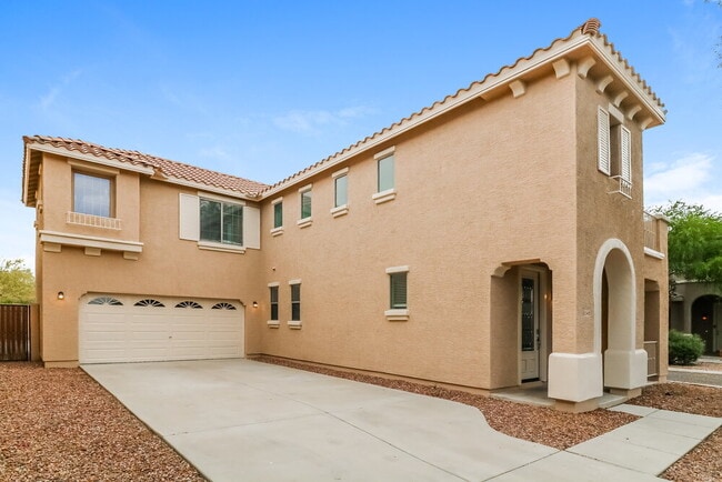 Building Photo - 15410 W Laurel Ln