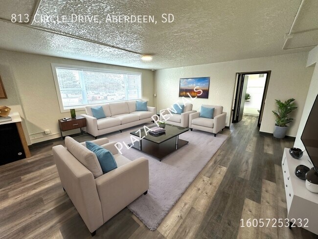 Building Photo - 1011 N 2nd St