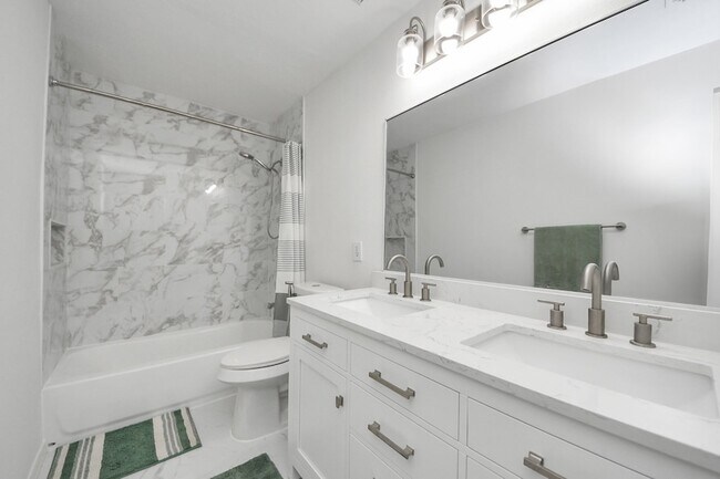 Building Photo - 20403 Blue Juniper Dr