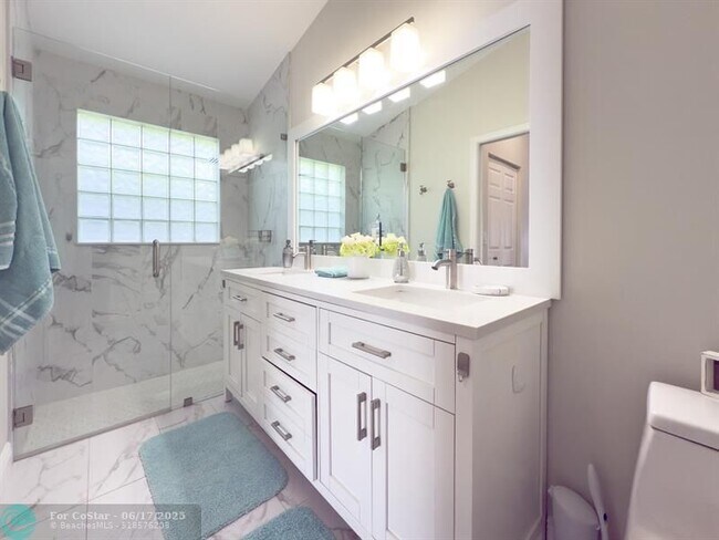 Building Photo - 12204 Sunset Point Cir