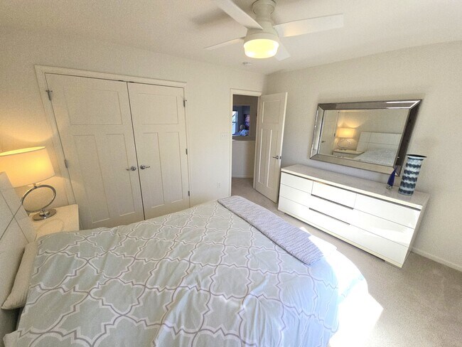 Building Photo - 1129 Flower St