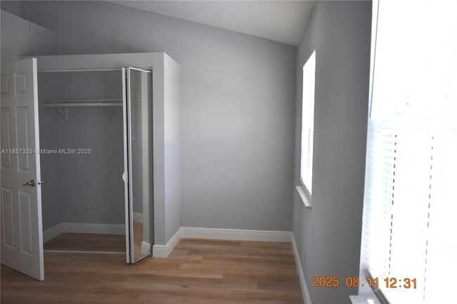 Building Photo - 2908 Edgehill Ln