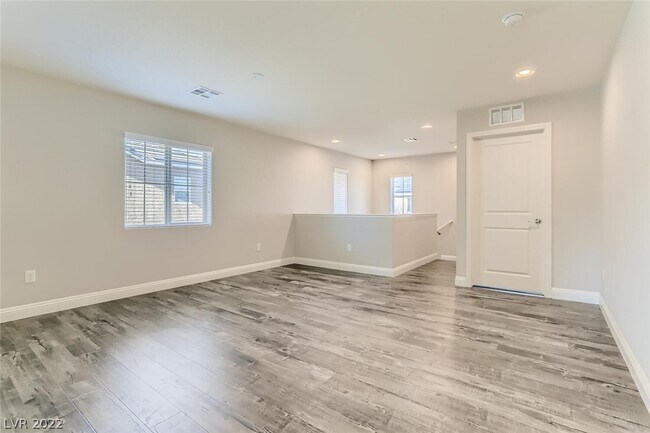 Building Photo - 9601 Abbey Pond Ave