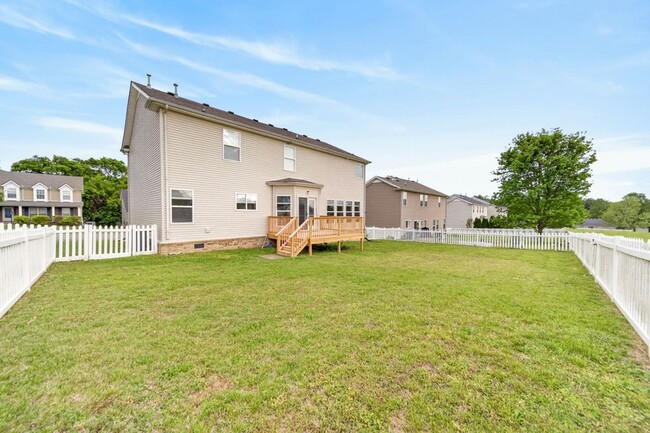 Building Photo - 183 Vintage Cir