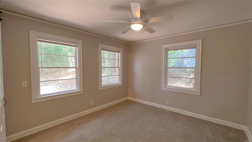 Building Photo - 3505 Pelzer Ave