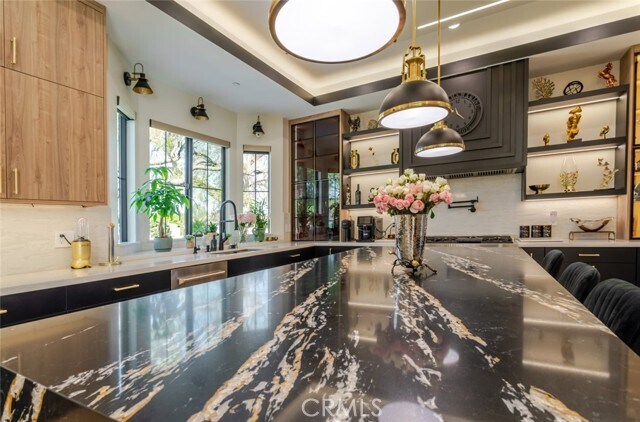 Building Photo - 7714 Lasaine Ave