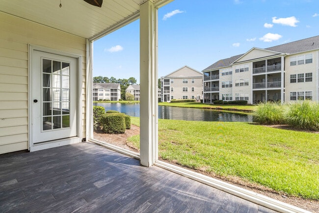 Building Photo - Woodmoor Condo