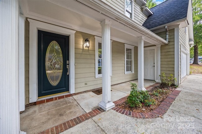 Building Photo - 7219 Bevington Woods Ln