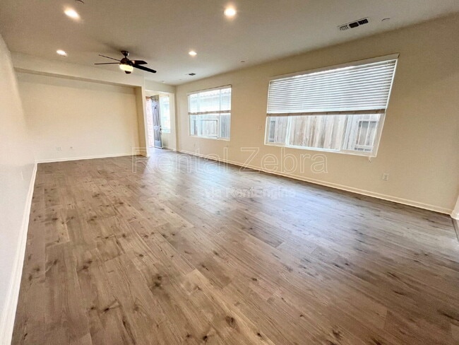 Building Photo - 4304 Strathmore Pl