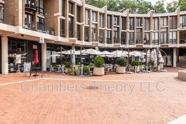 Building Photo - 11475 Washington Plaza W