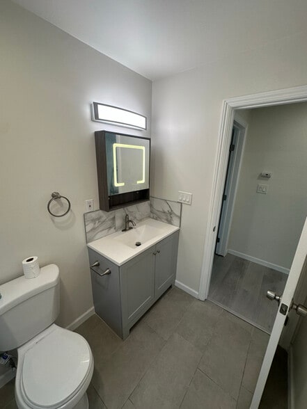 Building Photo - 873 29th St