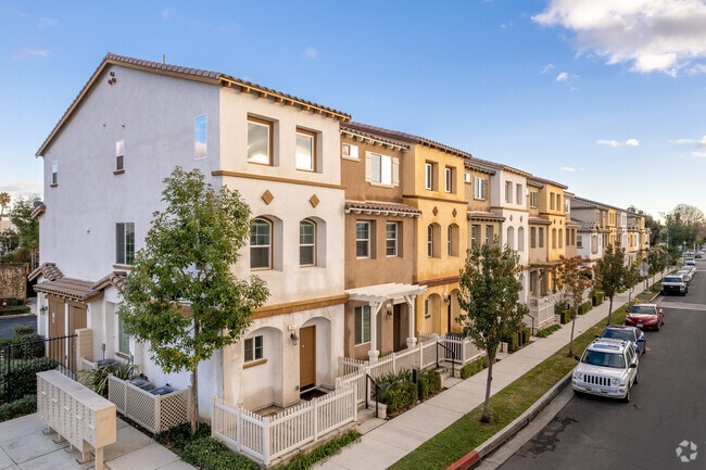 Building Photo - Citrus Junction