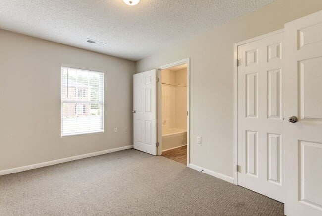 Building Photo - Three bedroom - Three bathroom apartments at University Park in Lillington, NC!
