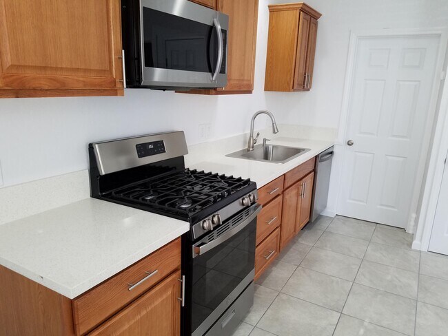 Building Photo - 38232 Meadow Ln