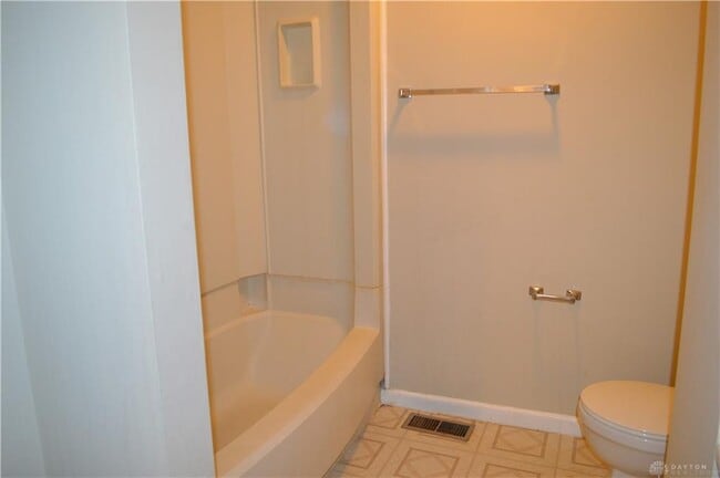 Building Photo - 1215 Robbins Run Ct