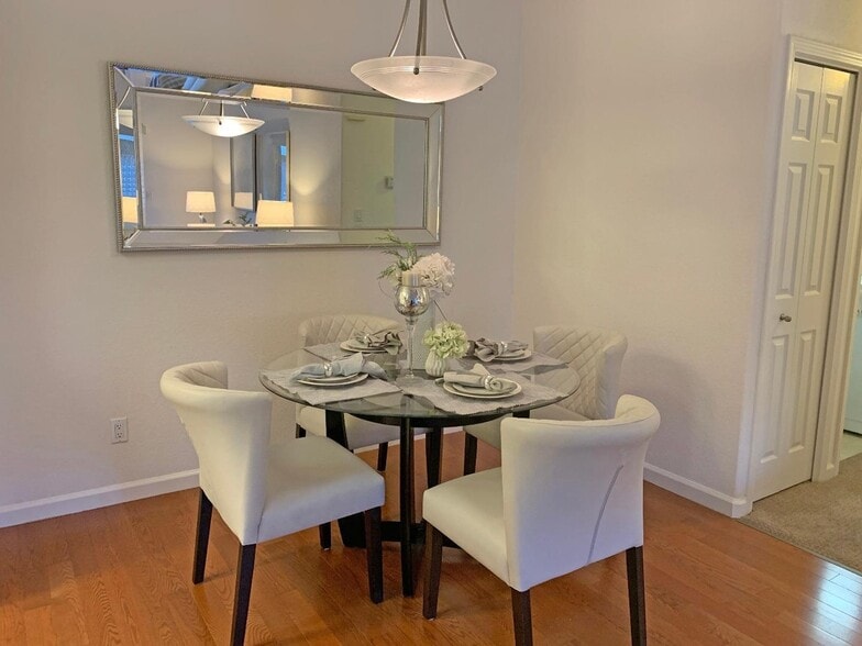 Dining Room - 929 Lake Tahoe Ct