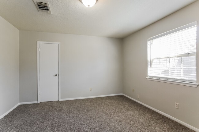 Building Photo - 18210 Widcombe Dr