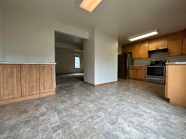 Building Photo - 17119 Coronado St