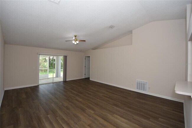 Building Photo - 19 Burning Ember Ln