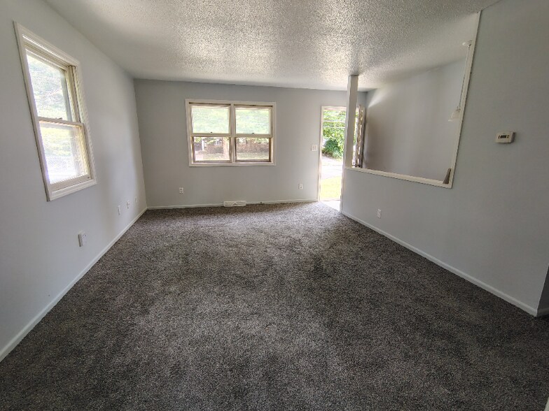 Building Photo - 3407 Goodman Ave SW