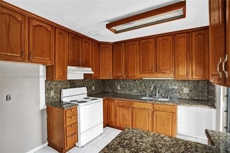 Building Photo - 28640 SW 146th Ave