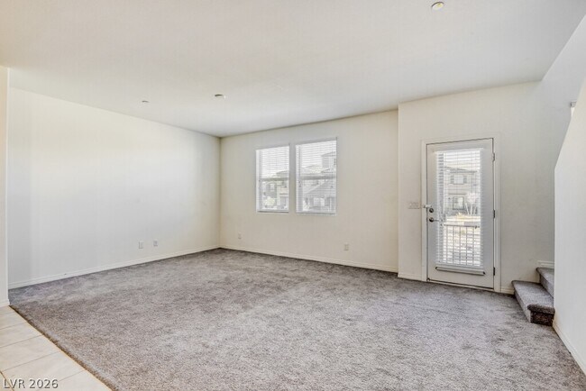 Building Photo - 489 Anthurium Pl