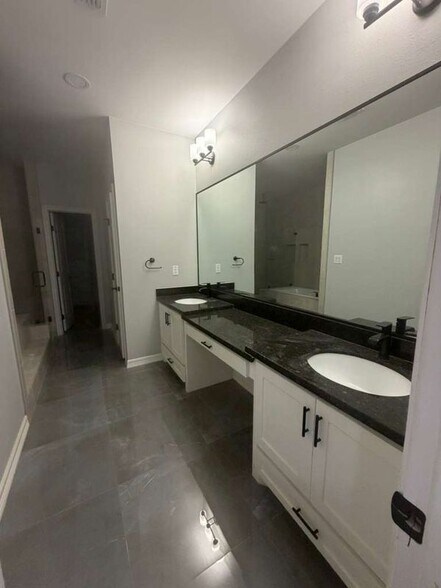 Building Photo - 3507 S Elevation Dr