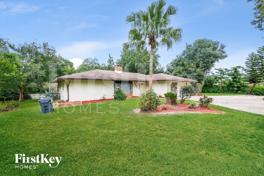 Building Photo - 5305 Lisa Ave