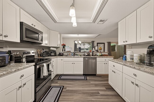 Building Photo - 14555 Wunderlich Dr