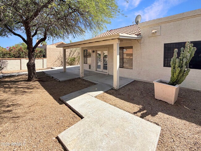 Building Photo - 14607 N Olympic Way