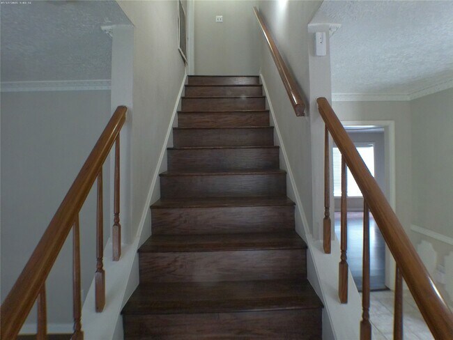 Building Photo - 14203 Burgoyne Rd