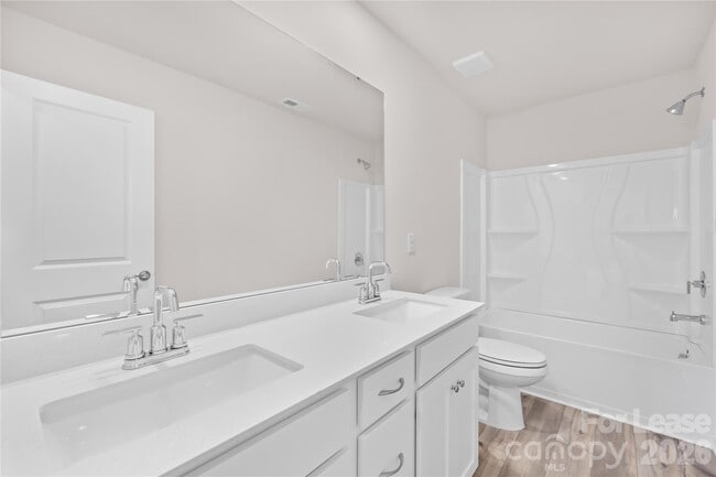 Building Photo - 1609 Swallow Tail Dr