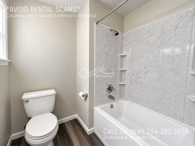 Building Photo - 3306 Shady Hill Dr