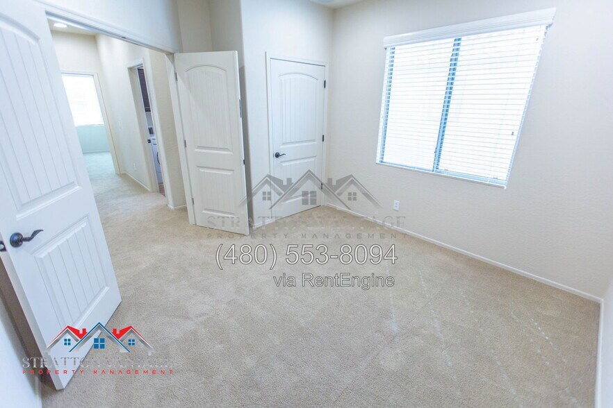 Building Photo - 4467 E Remington Dr