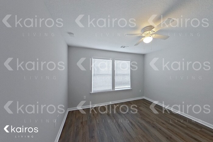 Building Photo - 12 Camper Cir